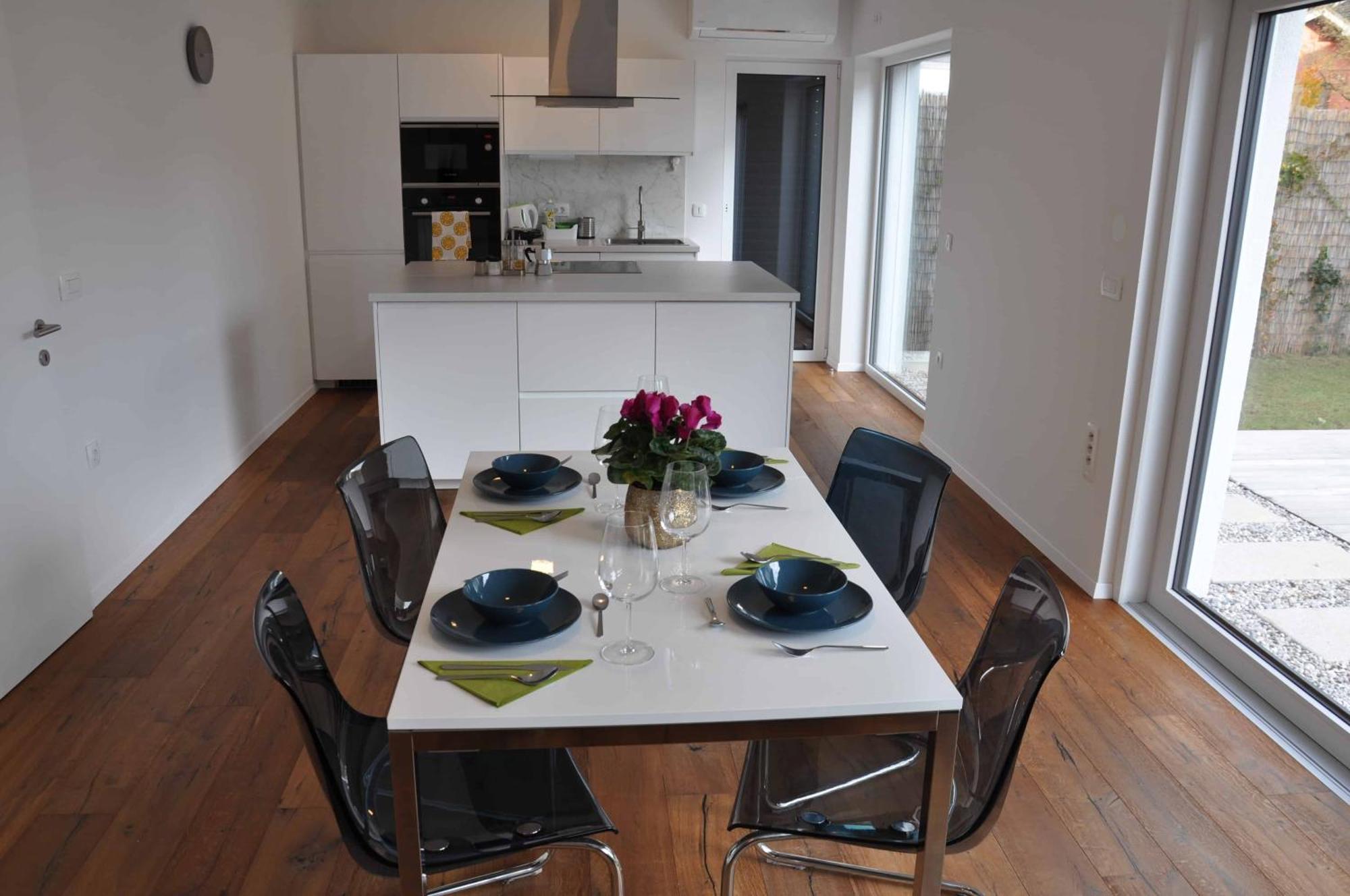 Apartments Trnovo ลูบลิยานา ภายนอก รูปภาพ