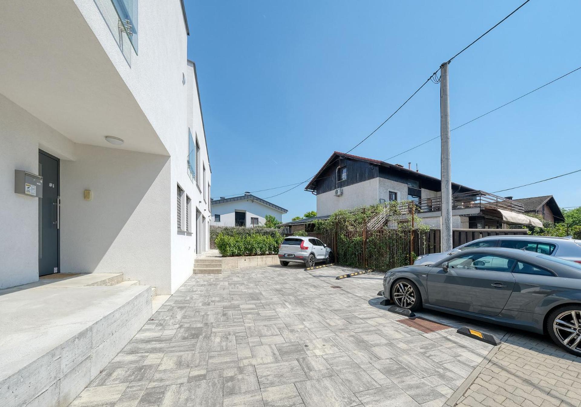 Apartments Trnovo ลูบลิยานา ภายนอก รูปภาพ